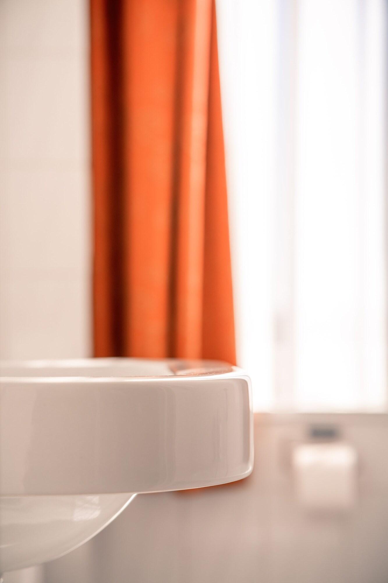 Du Parc Hotel 4*